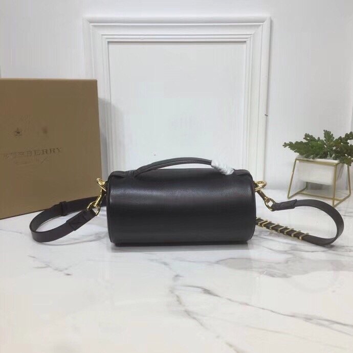 Top Quality The Kingdom Motif Barrel Bag In Black For Women, Bags 8.3in/21cm