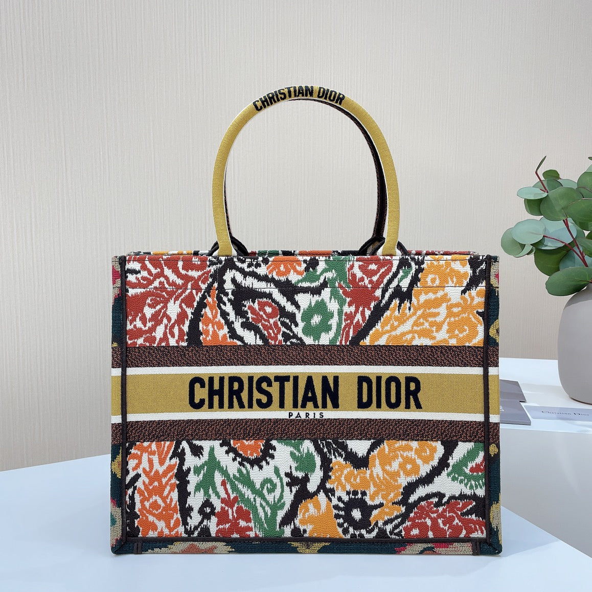 Top Quality MeTop Qualityum Book Tote Yellow Multicolor , For Women, Womens Handbags 14in/36cm CD
