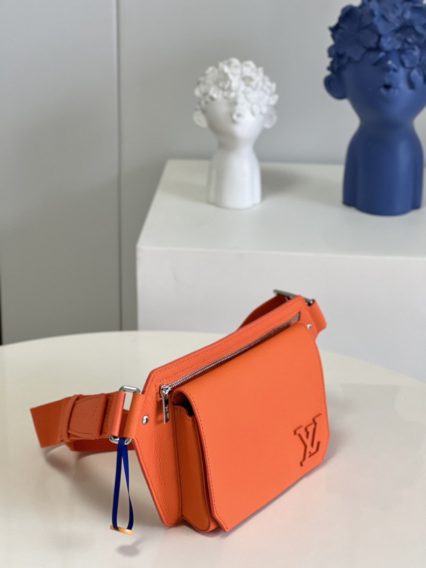 Top Quality Aerogram Slingbag Orange For Men, Bags 30cm Top Quality M59625