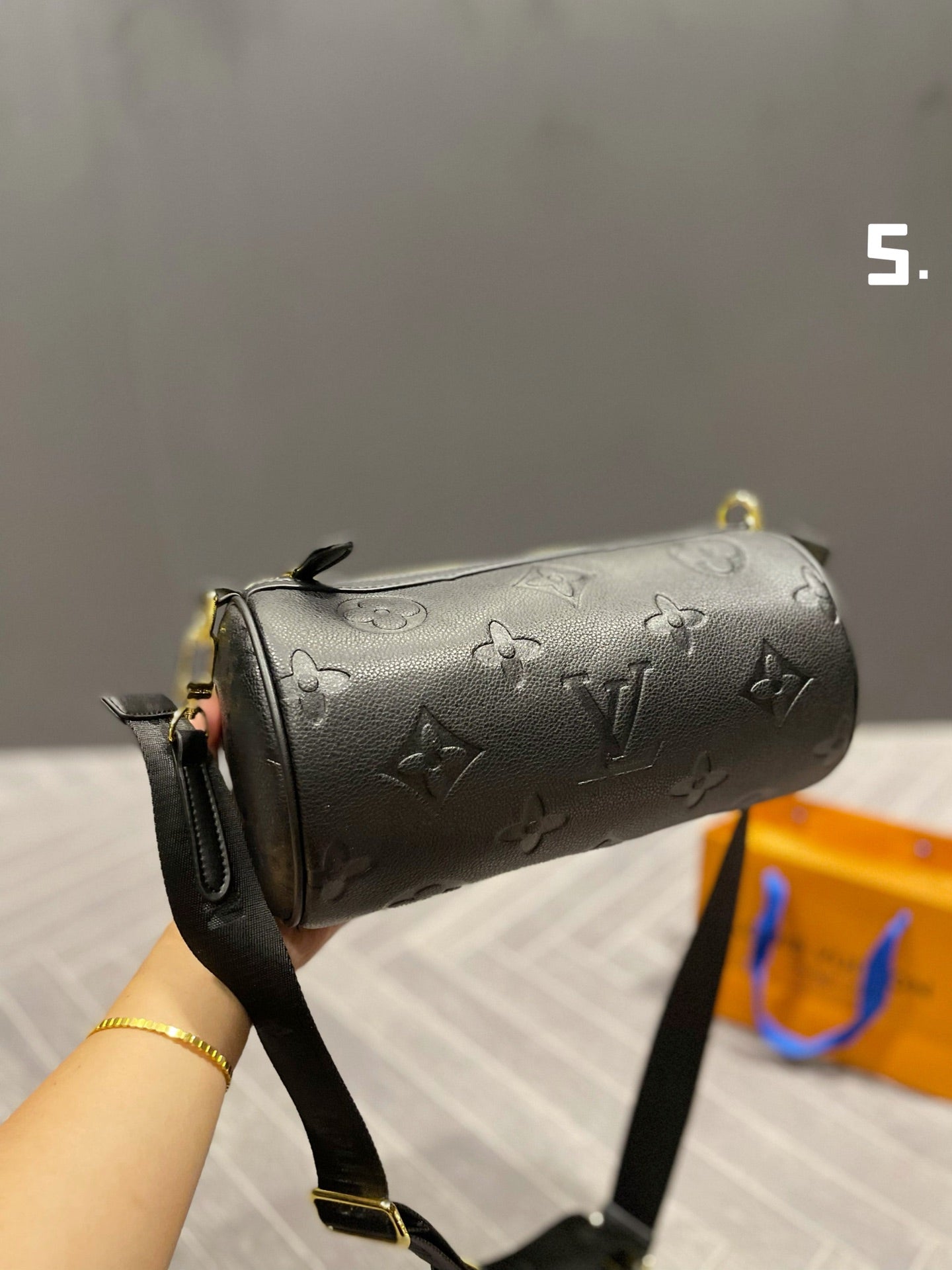 EN - New 1:1 rep Lux Bags LUV 544