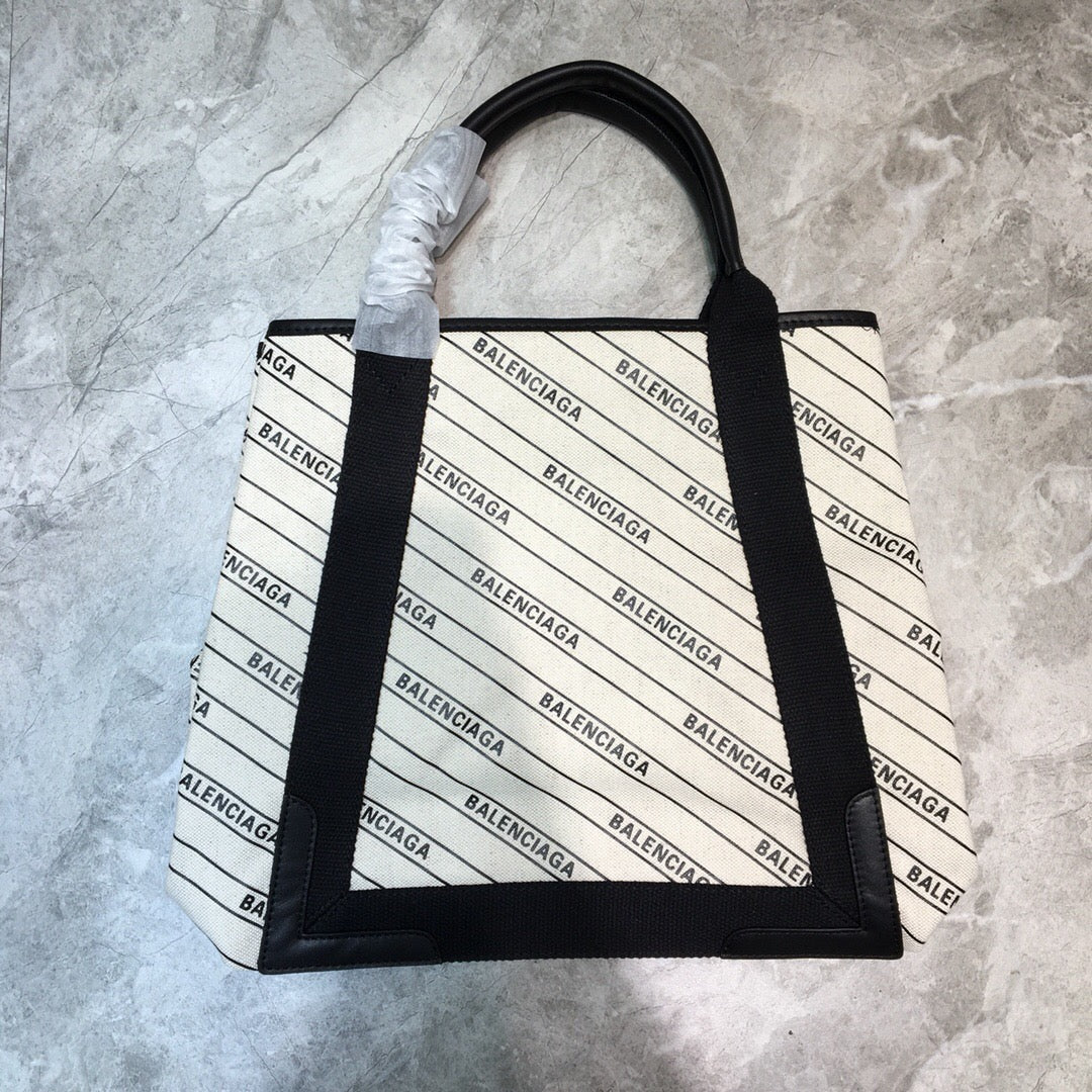 Top Quality Navy MeTop Qualityum Cabas Tote Bag In White, For Women,  Bags 14.1in/36cm