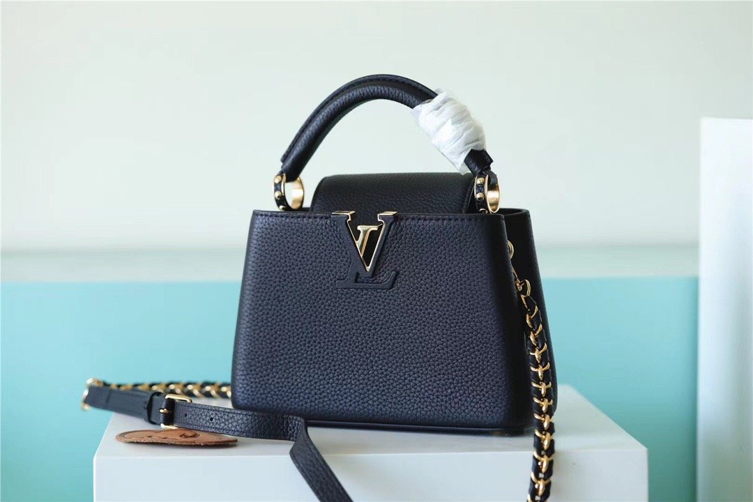 Top Quality Capucines Mini Taurillon Black For Women,  Shoulder And Crossbody Bags 21cm/8.3in Top Quality