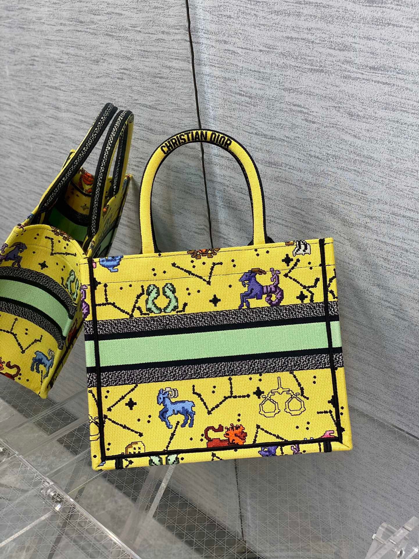 Top Quality Small Book Tote Yellow, For Women, Womens Handbags 26.5cm/10.5in CD M1265ZRTY_M930