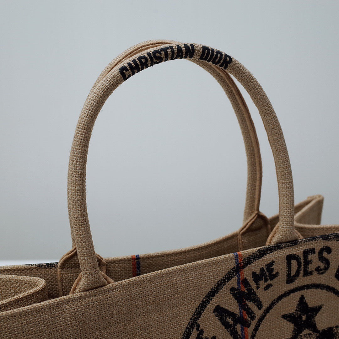 Top Quality MeTop Qualityum Book Tote Beige, For Women, Womens Handbags 14in/36cm CD M1296ZRUW_M918