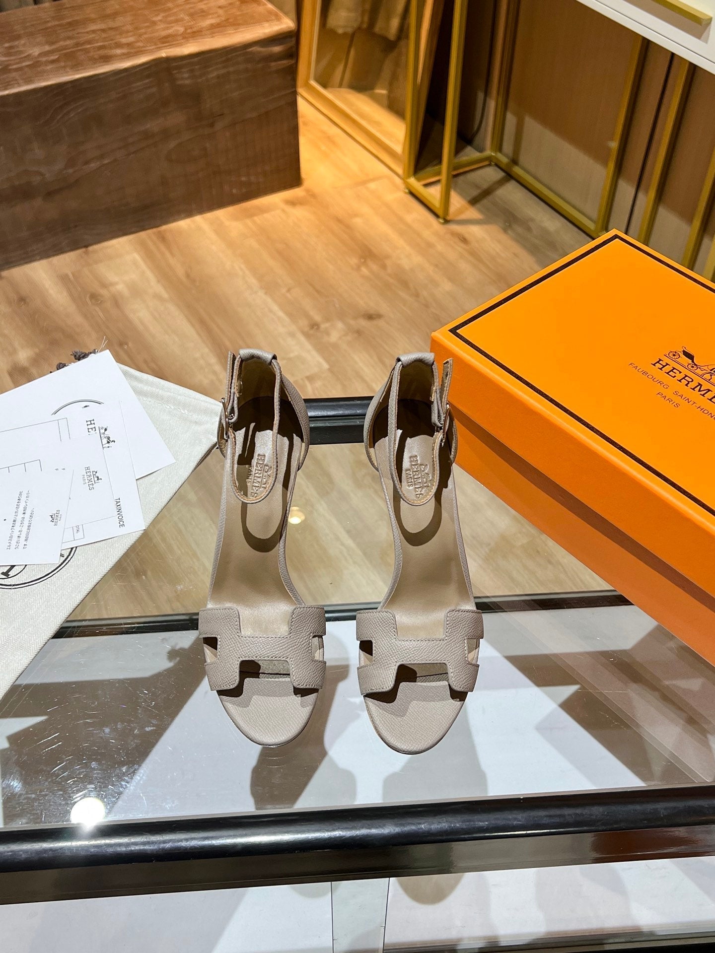 New 1:1 rep HM HIGH HEELS 029