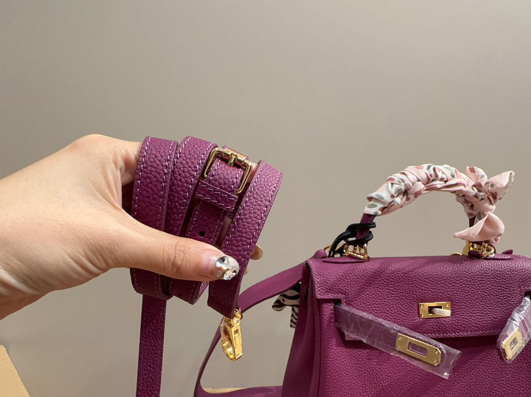 EN - New 1:1 rep  Bags HM 130