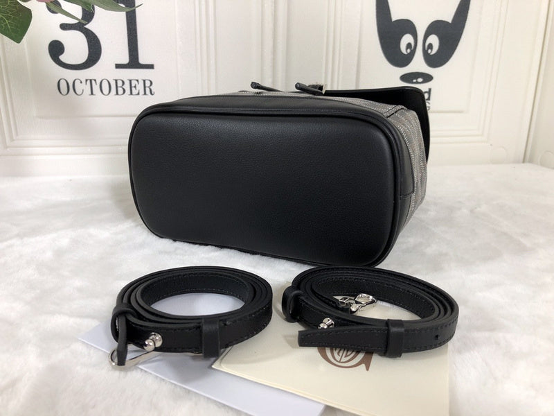 Top Quality - New 1:1 Rep Bags - 025