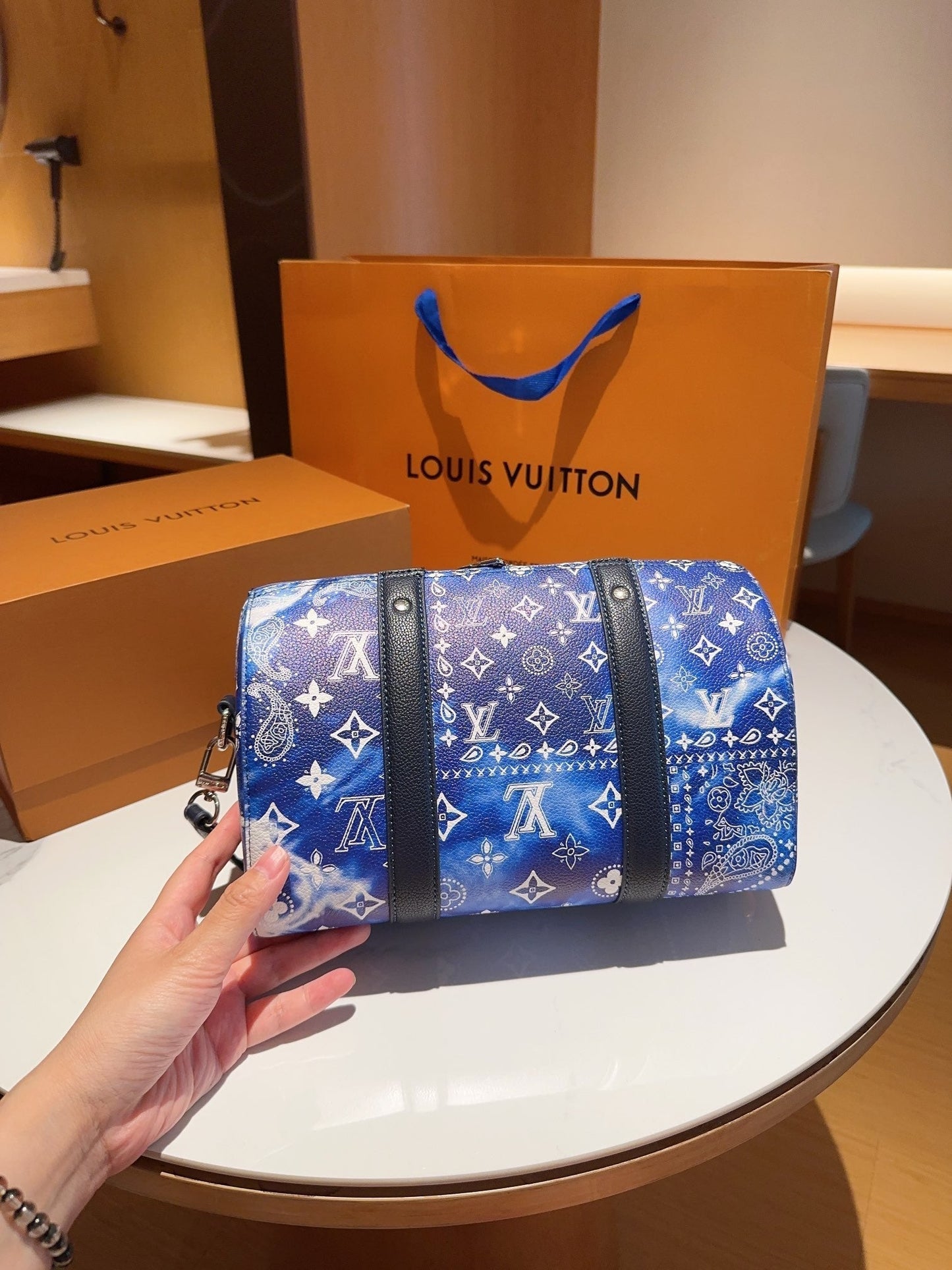 New 1:1 rep Lux Bags LUV 898