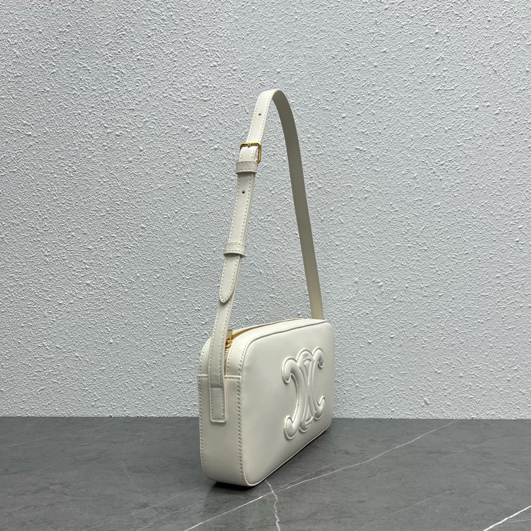 Top Quality Camera Shoulder Bag Cuir Triomphe White For Women 10in/26cm