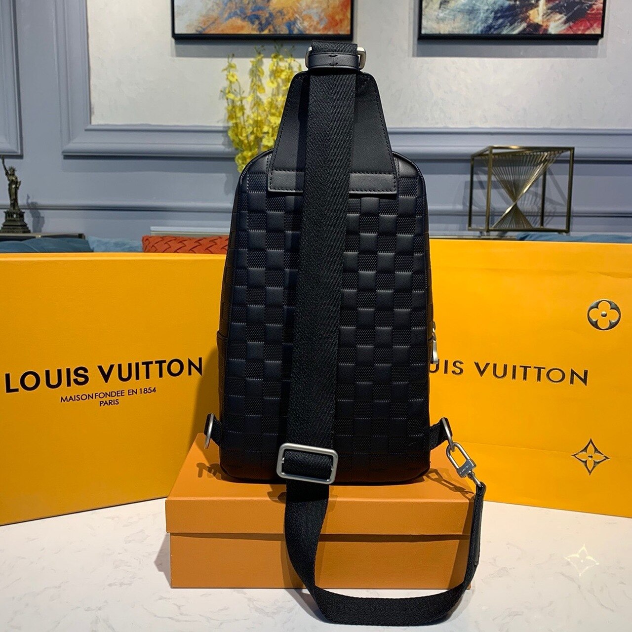 Top Quality Avenue Sling Bag Damier Infini Black For Men, Bags, Crossbody Bags 12in/31cm N41720