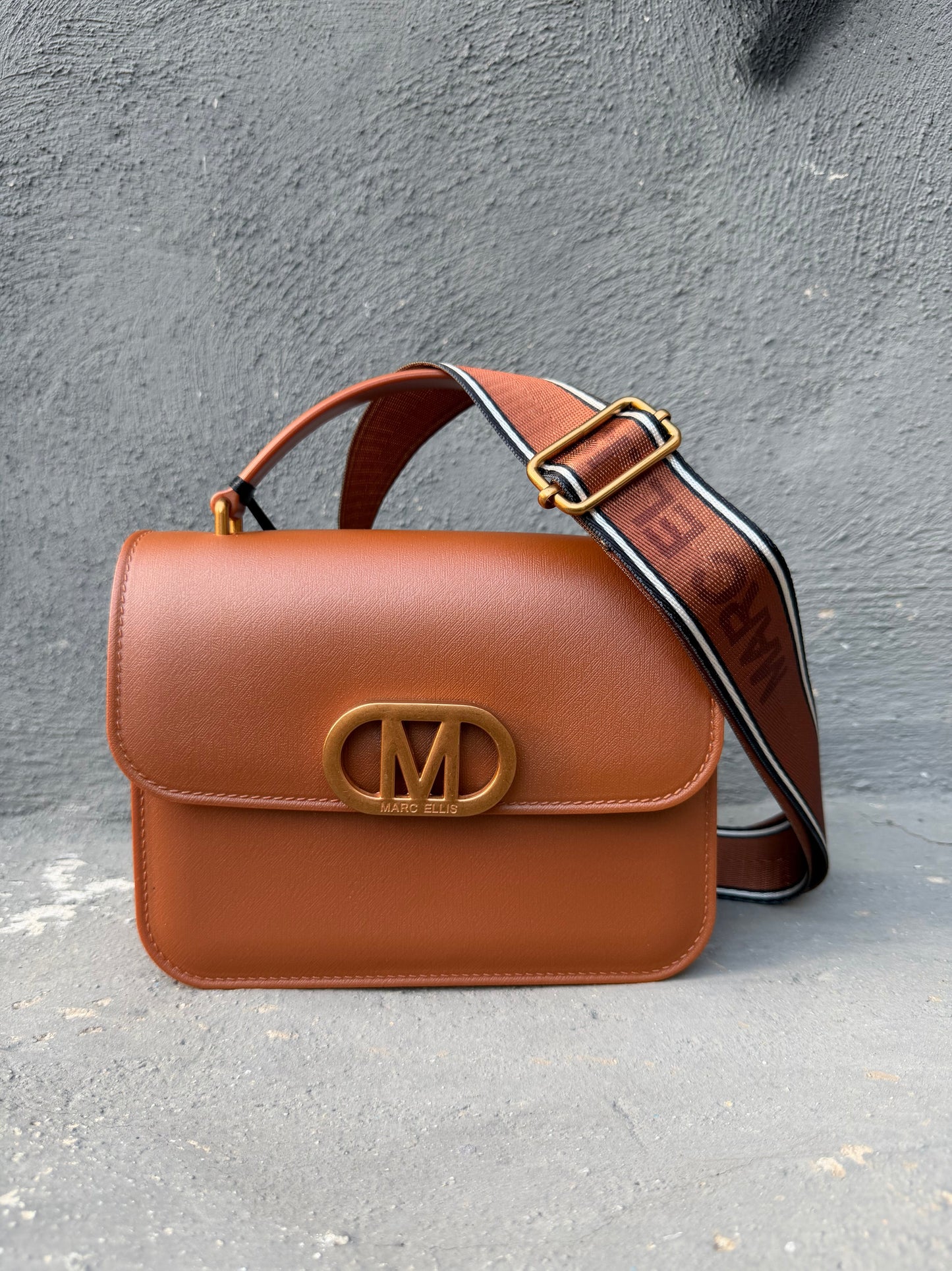 BORSA A MANO EAR