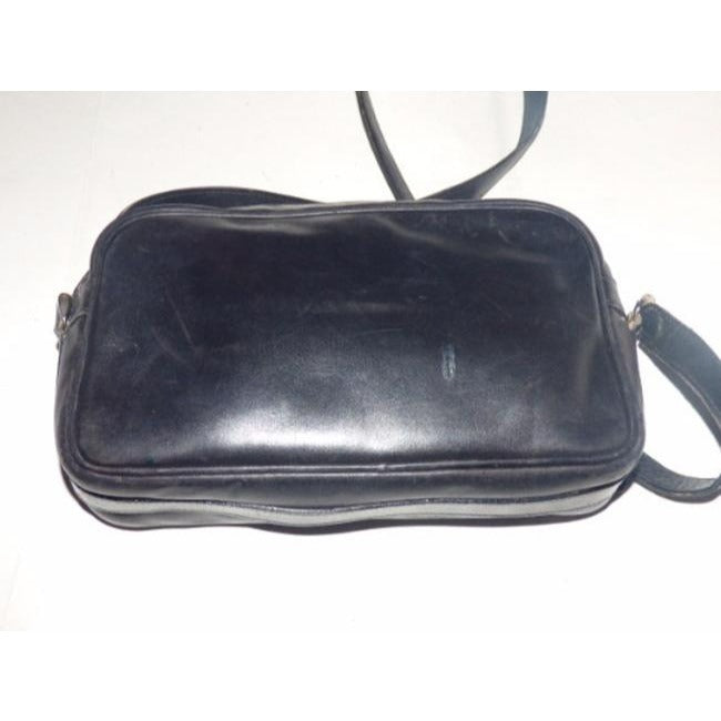 Gucci   Classic Rectangular Black Leather Shoulder or Cross Body Bag with Exterior Pocket