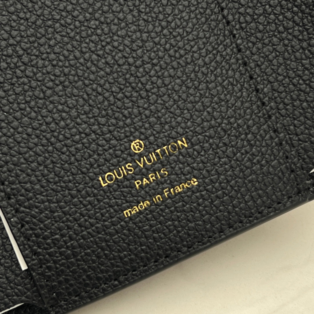 EN - New 1:1 rep  Wallet LUV 135