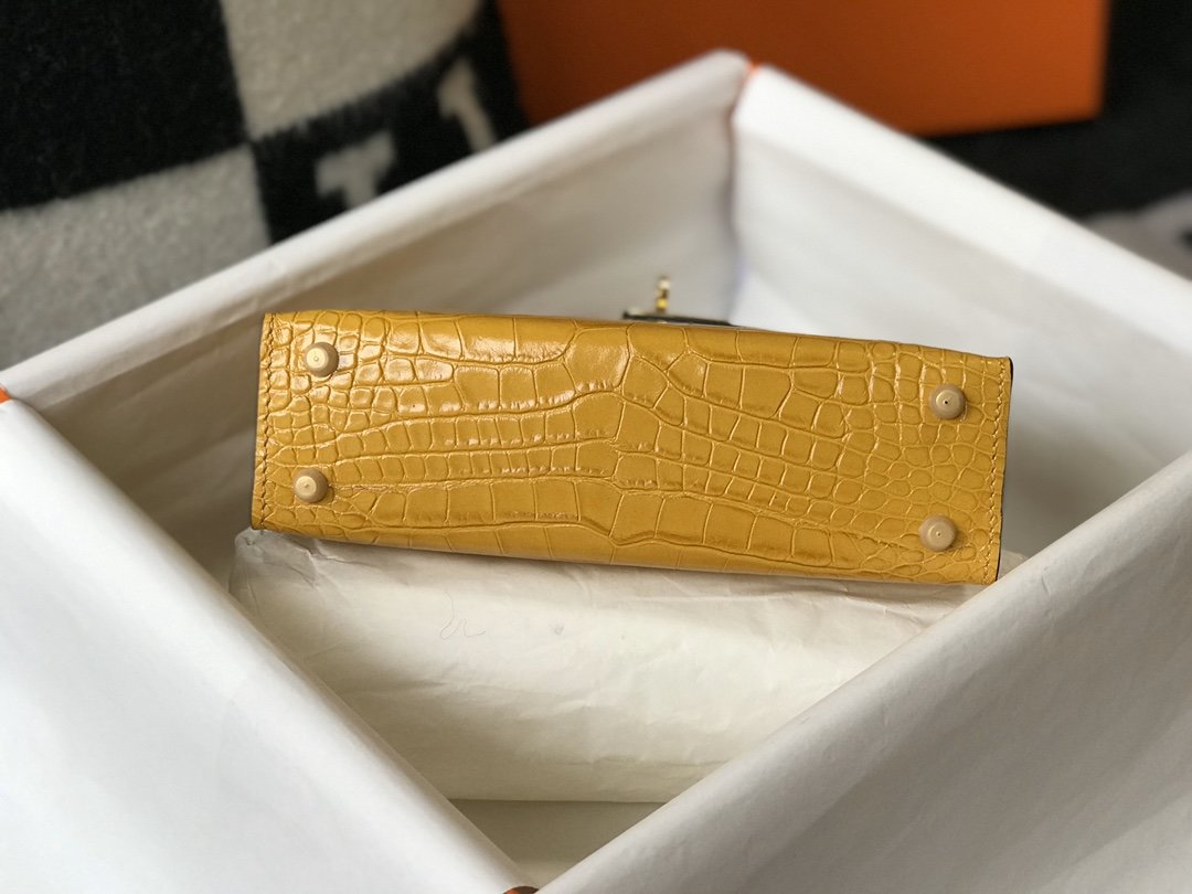 Top Quality Mini Kelly 19 Embossed Patent Yellow Bag With Gold-Toned Harware For Women, Handbags, Shoulder Bags 7.5in/19cm
