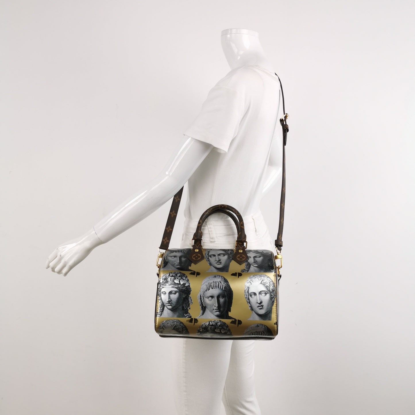 Louis Vuitton Speedy 25 Bandouliere Fornasetti M um Gold