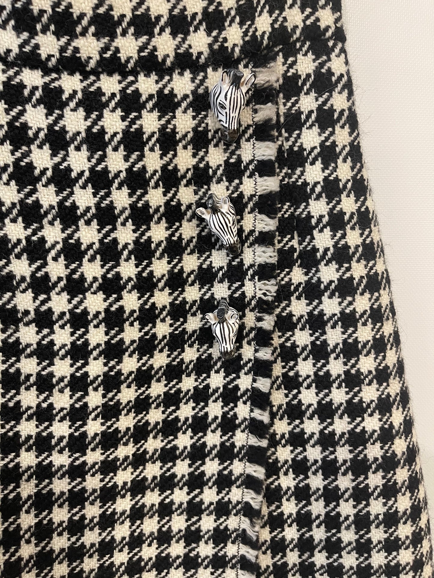 Dolce & Gabbana Black & White Wool Houndstooth Mini Skirt with Zebra AppliquŽ Size IT 38 (UK 6)