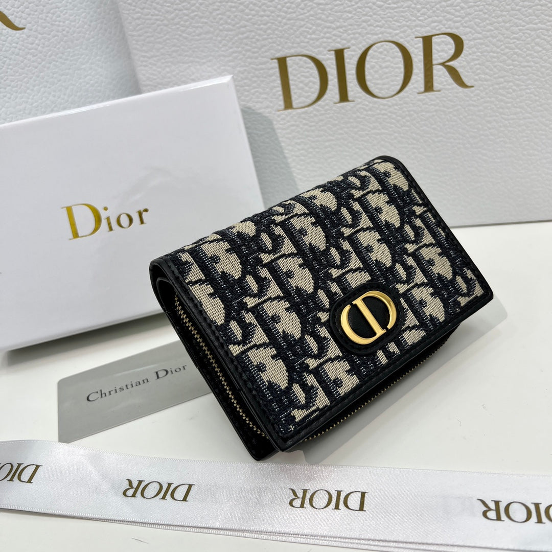 EN - New 1:1 rep  Wallet DIR 013