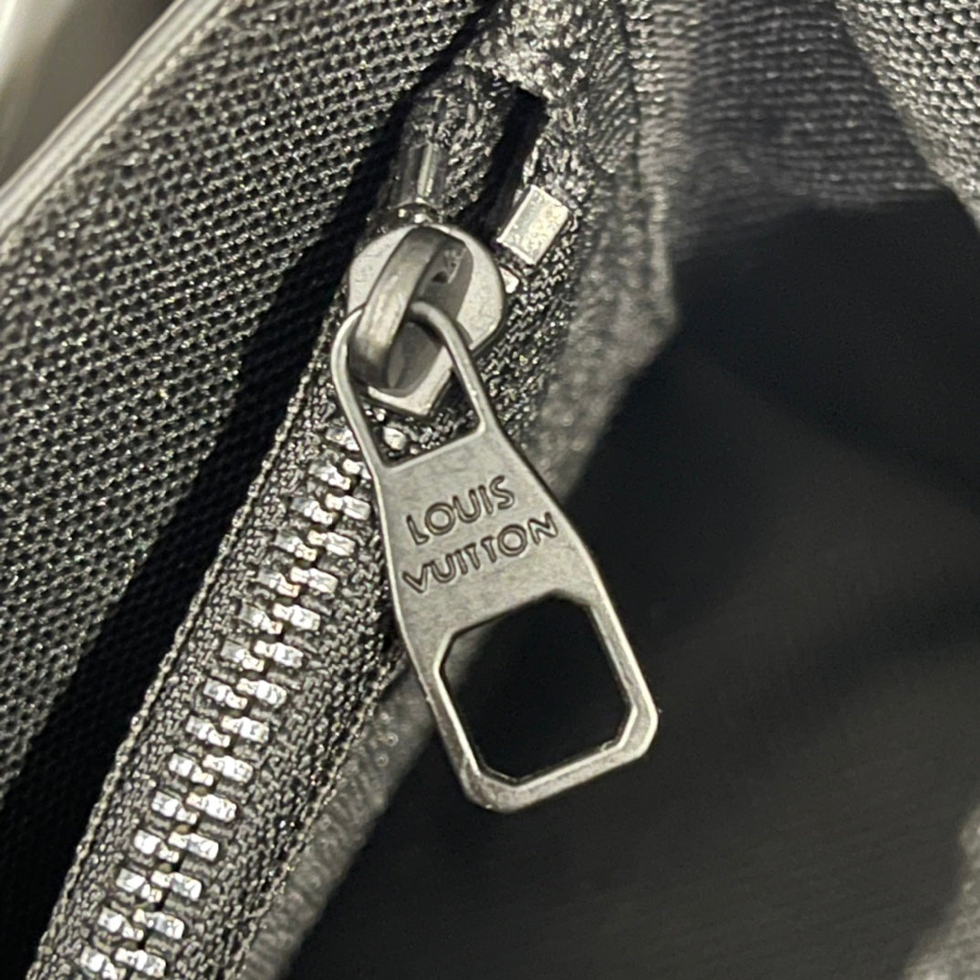 EN - Luxury Bags LUV 867