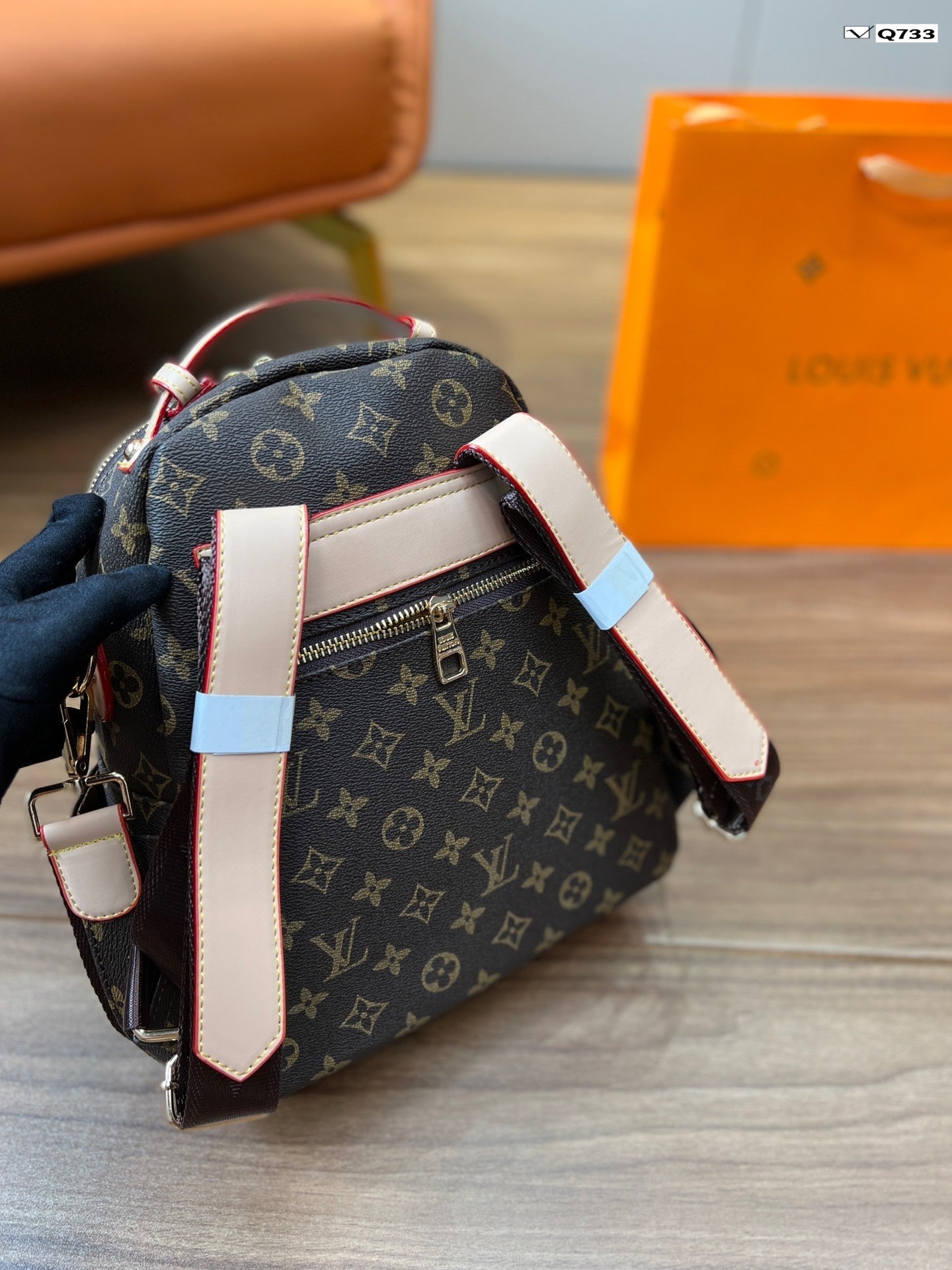 EN - New 1:1 rep Lux Bags LUV 543