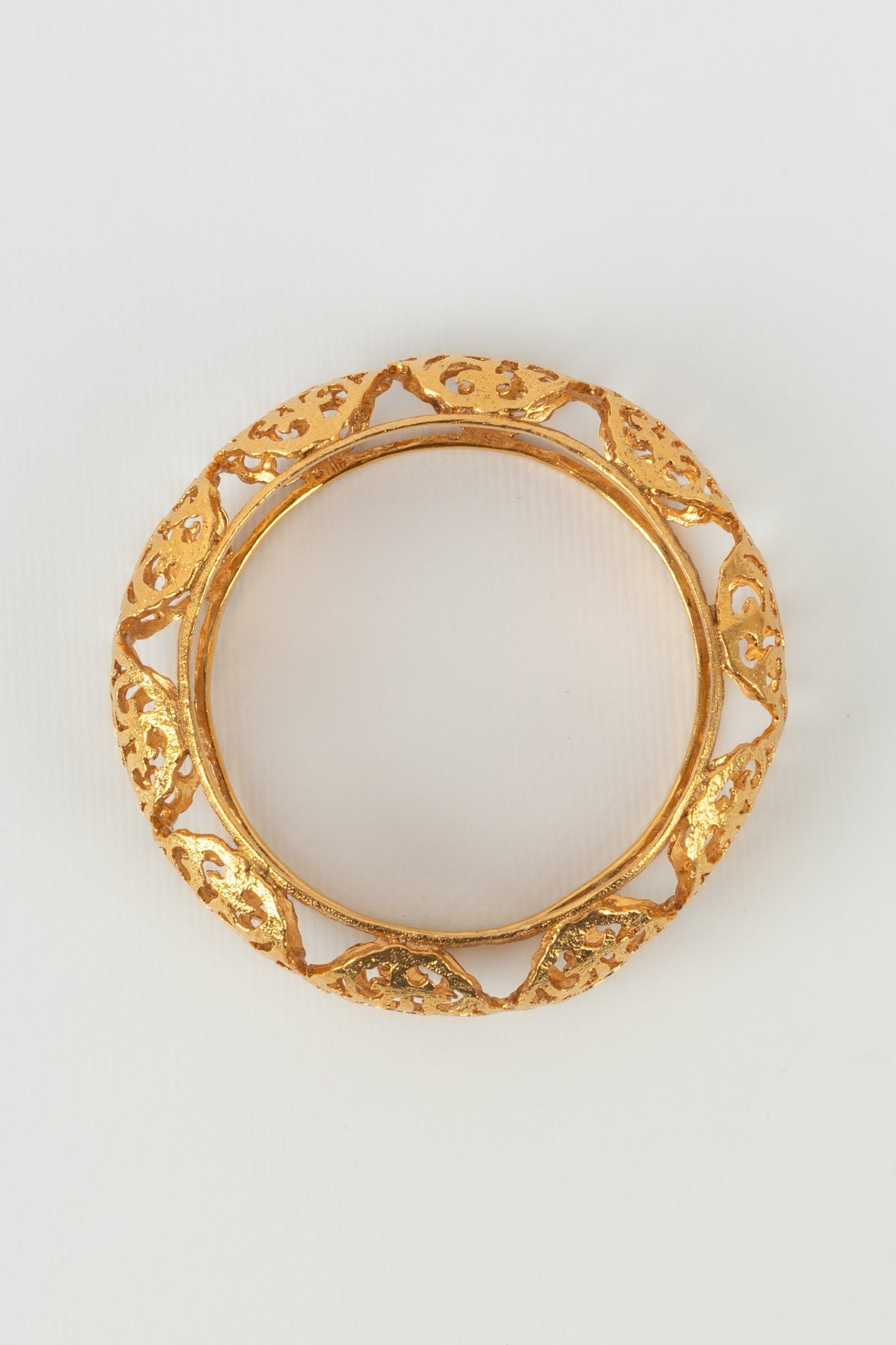Bracelet doré Chanel