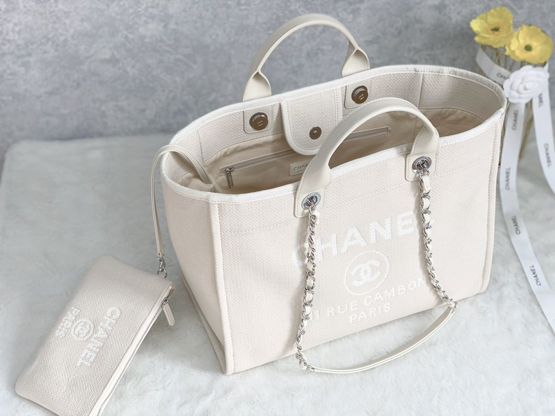 CHLSmall Shopping Bag Silver Hardware Cream For Women Handbags, Shoulder Bags 15.2in/39cm AS3257
