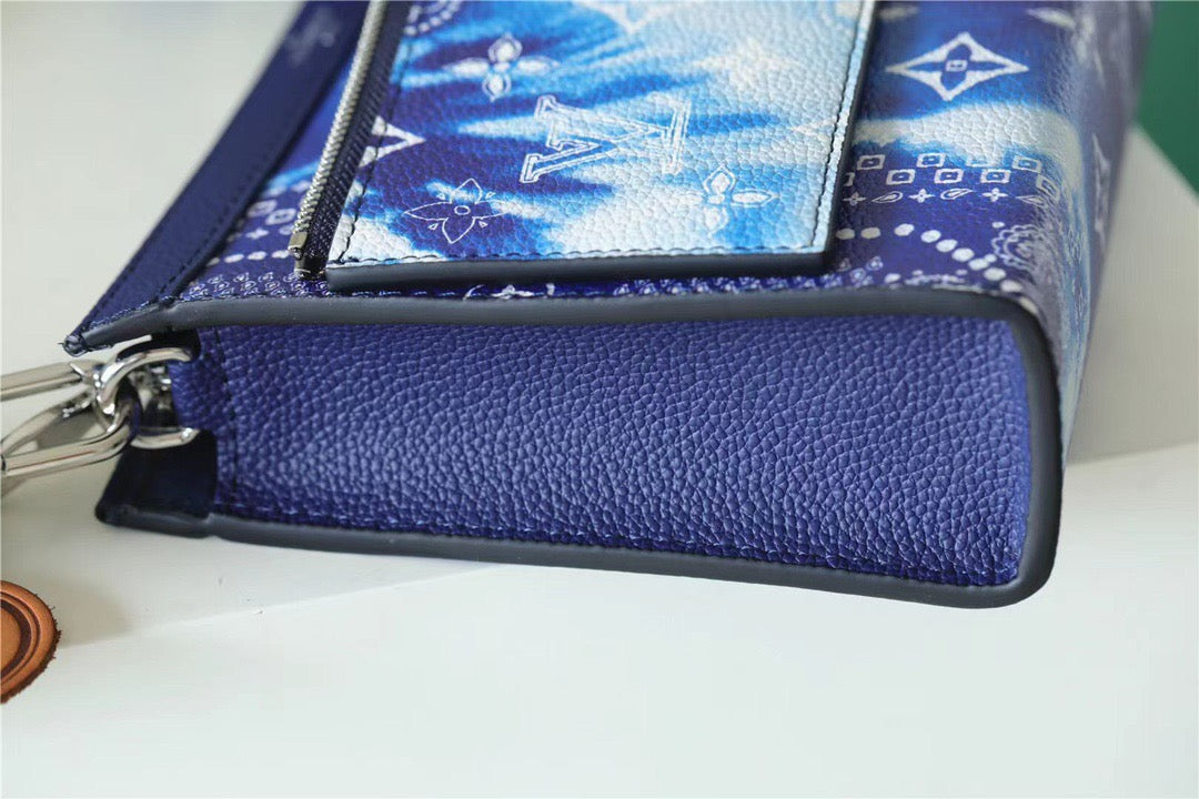 Top Quality Gaston Wearable Wallet Monogram Blue For Men, Bags, Shoulder And Crossbody Bags 8.7in/22cm Top Quality M81431