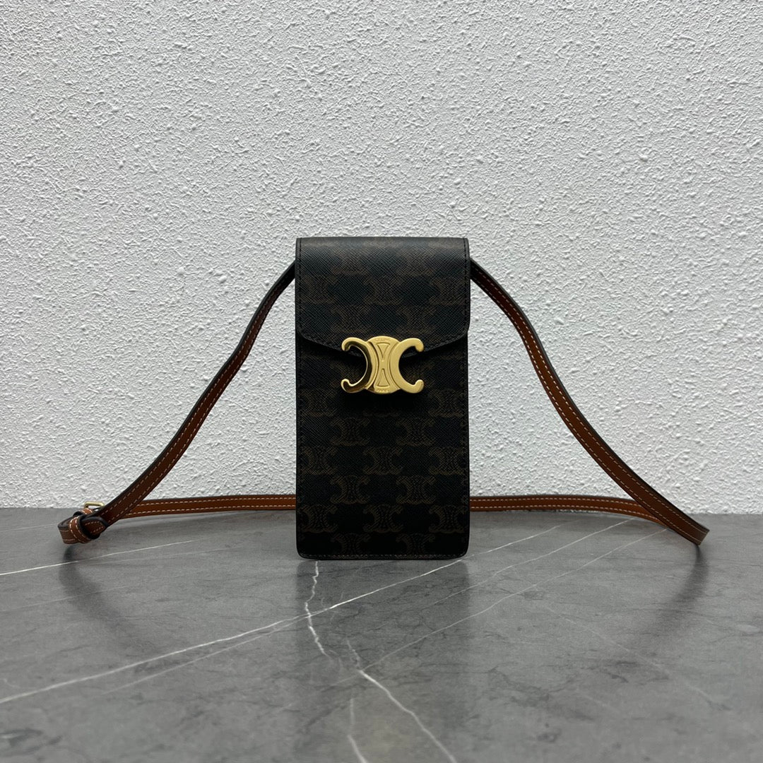 Top Quality Vertical Mobile Pouch Triomphe Tan For Women 6in/19cm 10j092dqb.04LU