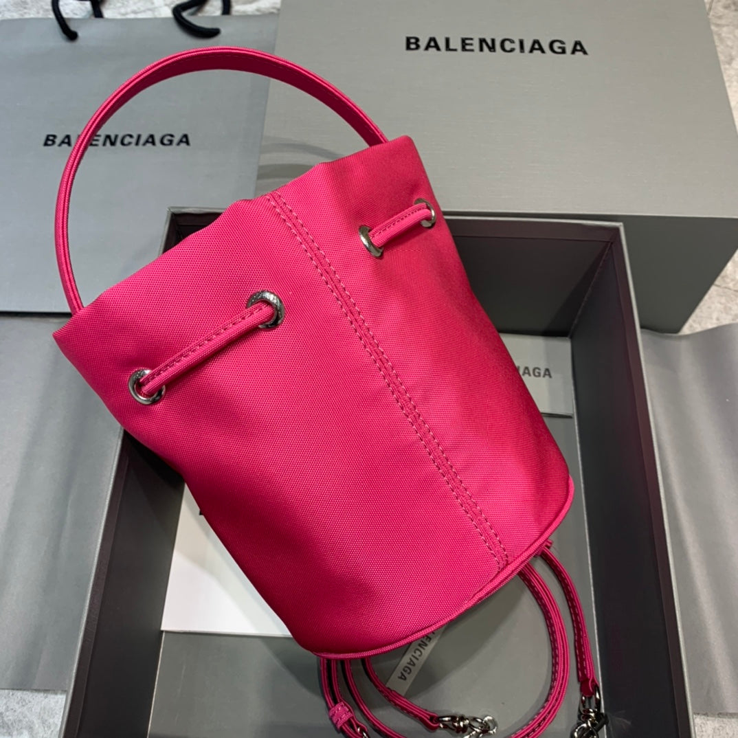 Balen Le Cagole MeTop Qualityum Bucket Bag In Dark Pink, For Women,  Bags 11.8in/30cm