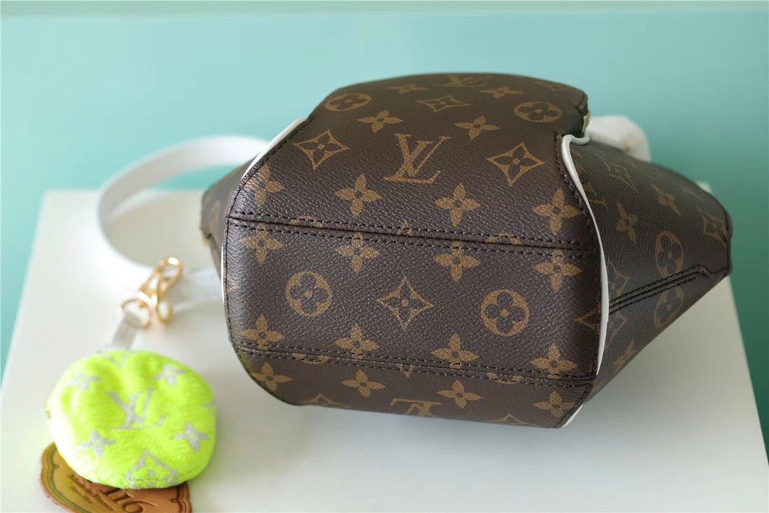 Top Quality Ellipse BB Handbag Created By Nicolas Ghesquière From Classic Monogram Canvas For Women Brown 9.1in/23cm Top Quality M20752