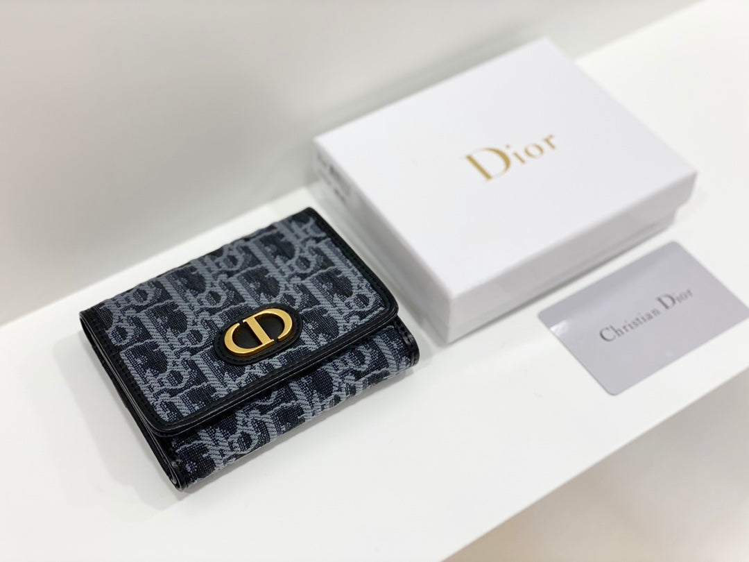 EN - New 1:1 rep  Wallet DIR 005