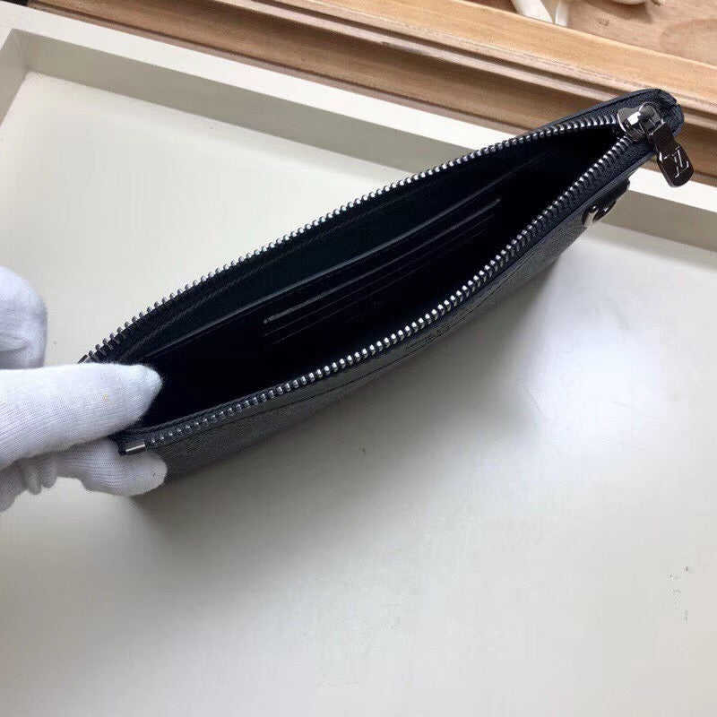 Top Quality Top Qualityscovery Pochette Monogram Pacific Canvas Black For Women, WoWallet 8.3in/21cm Top Quality M44323