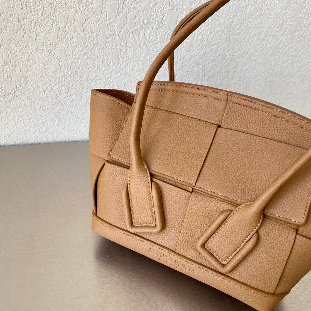 Top Quality Mini Arco Almond, For Women, Women’s Bags 11.4in/29cm 600606VMAP12714