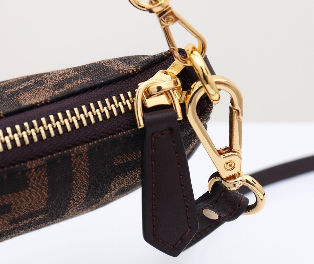 EN - New 1:1 rep  Bags FEI 101