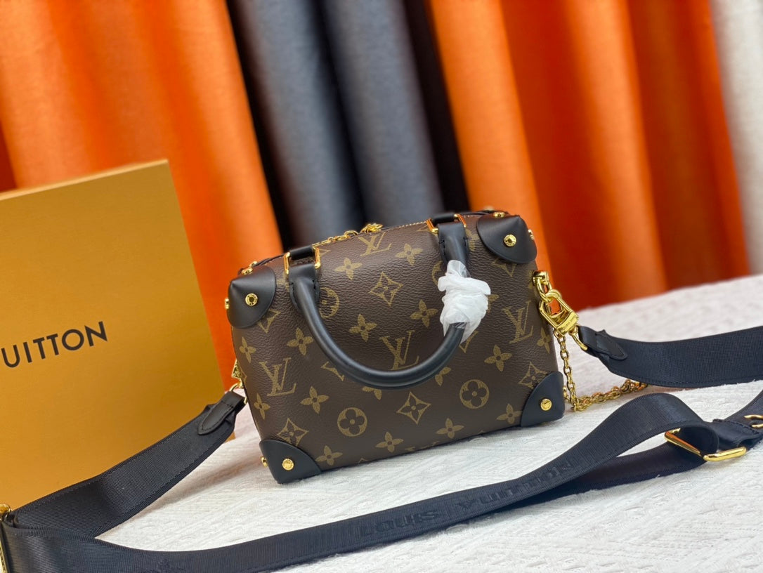EN - New 1:1 rep  Bags LUV 662