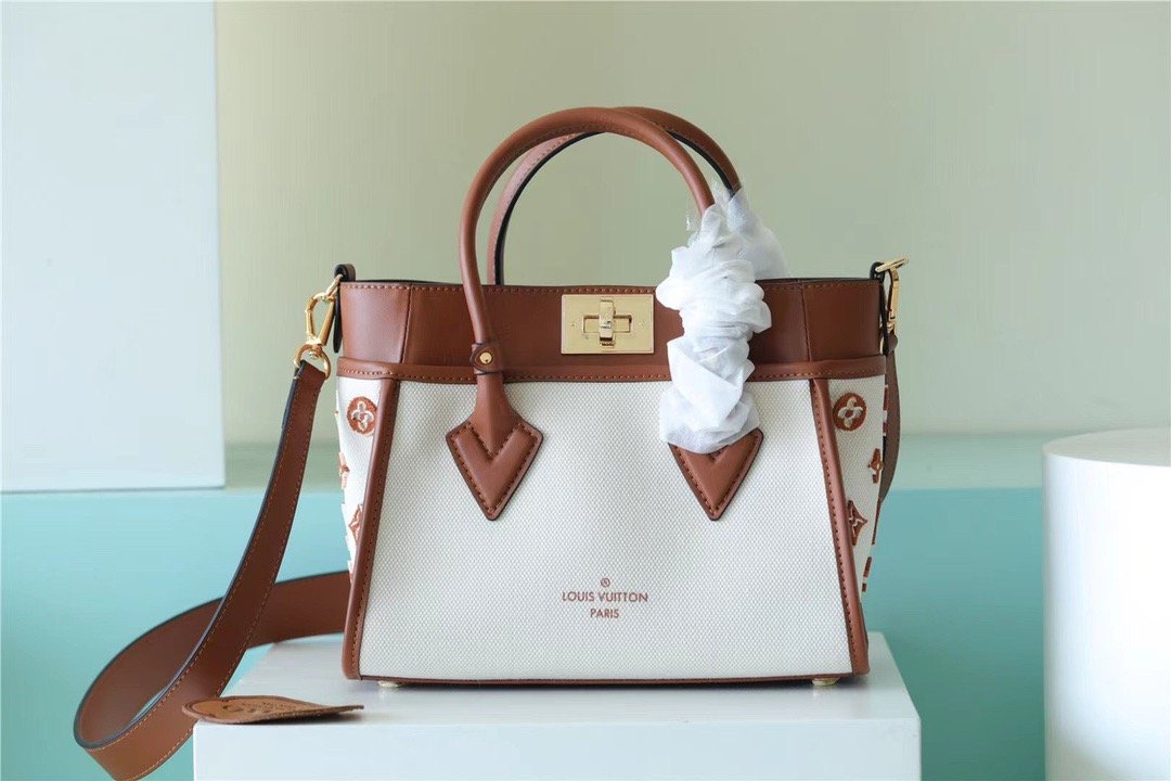 Top Quality On My Side PM Bag Monogram Flower For Women 25cm/9.8 Inches Caramel Brown Top Quality M59905