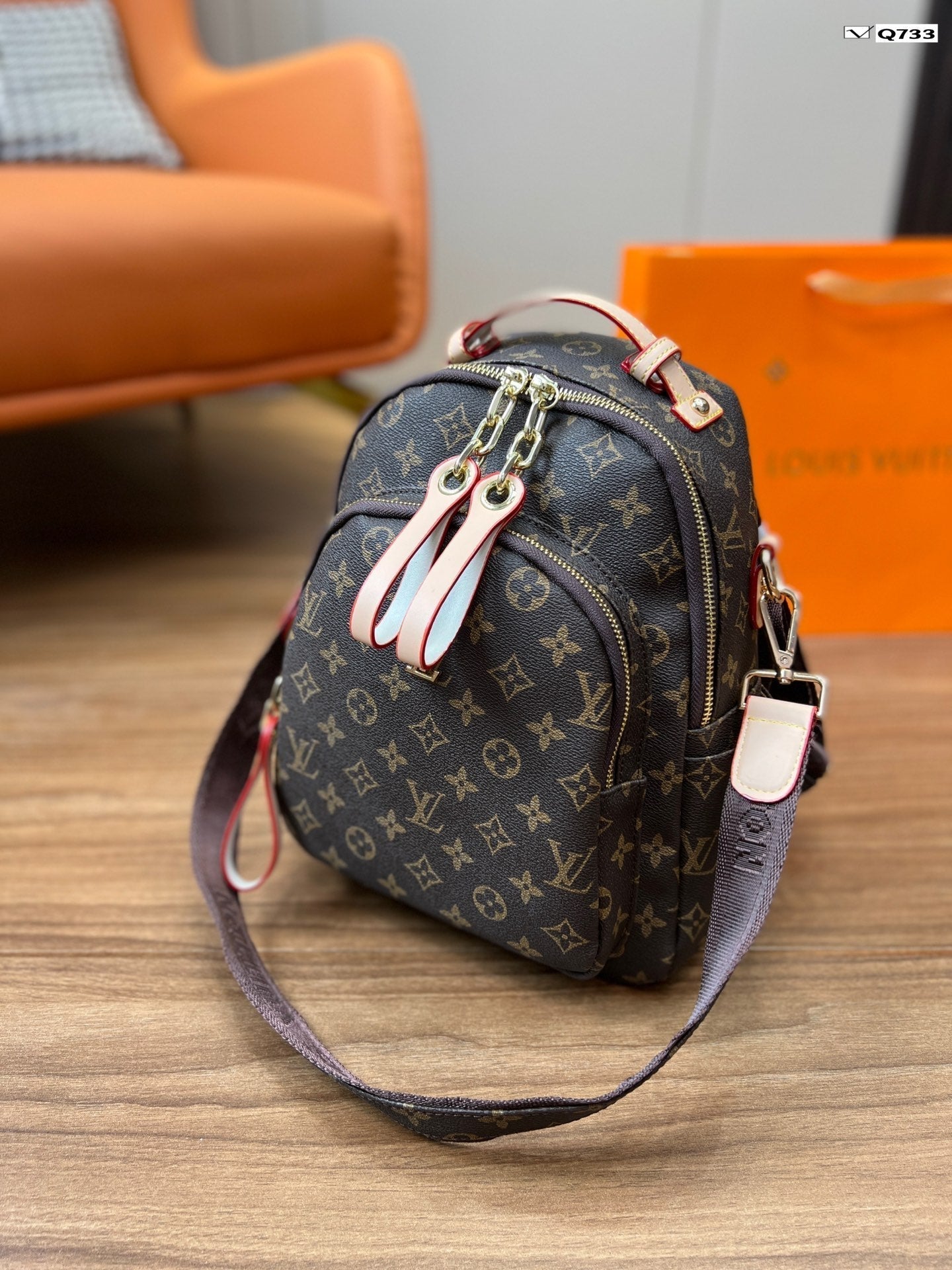 EN - New 1:1 rep Lux Bags LUV 543