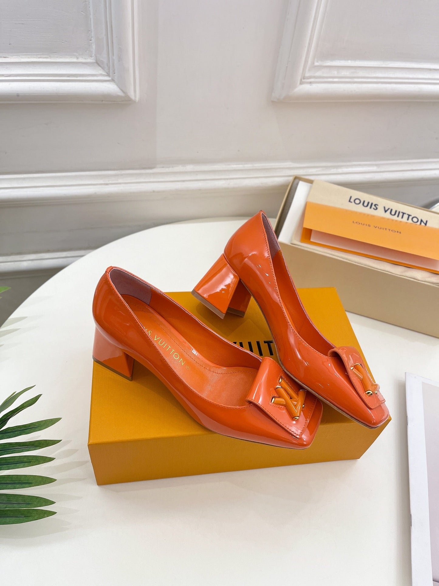 New 1:1 rep LUV High Heel Shoes 034