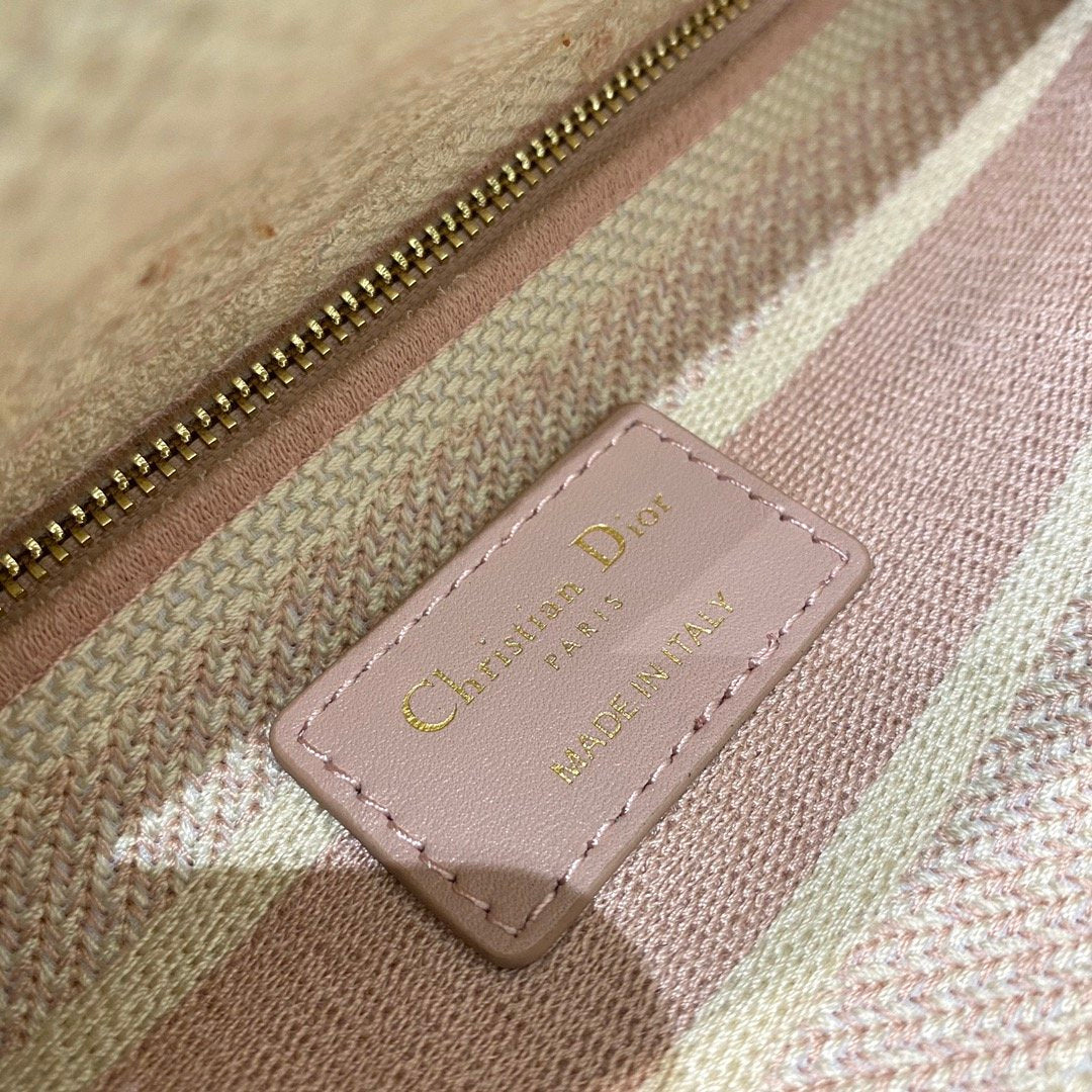 Top Quality MeTop Qualityum Lady D-Lite Bag Rose Des Vents Toile de Jouy Embroidery, Pink Handbags, 24cm CD M0565OTDT_M912