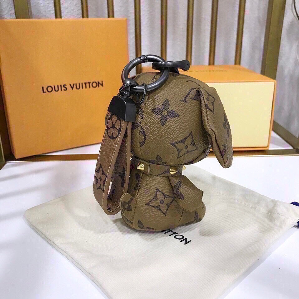 EN - Lux Keychains LUV 047