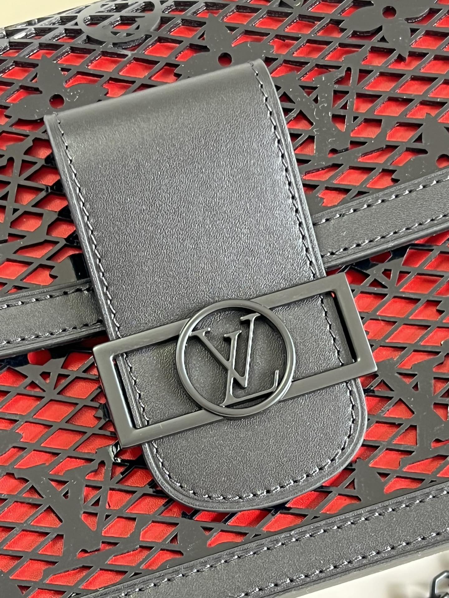 Top Quality Limited Dauphine MM Bags By Nicolas Ghesquière With Monogram Lace Black For Women 25cm Top Quality