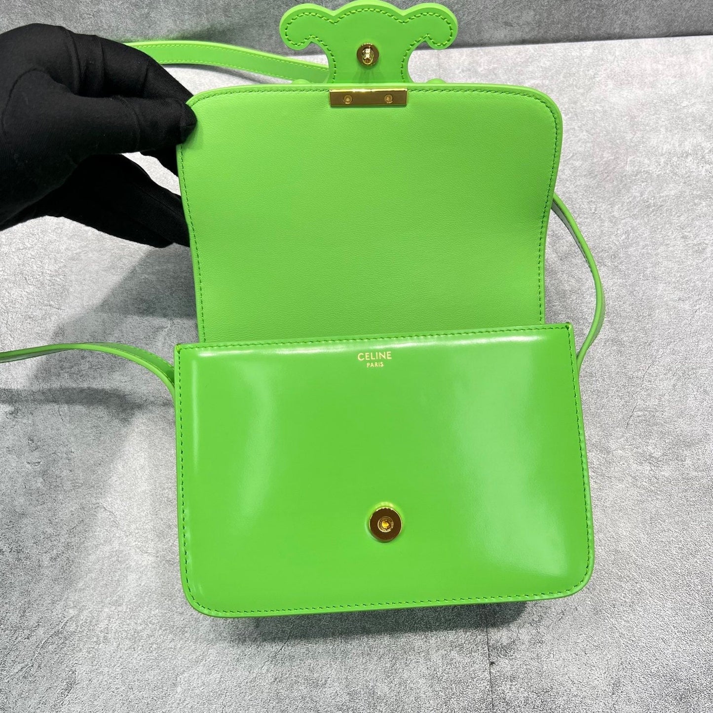 Top Quality Classique Cuir Triomphe Bag Green For Women 9in/22cm