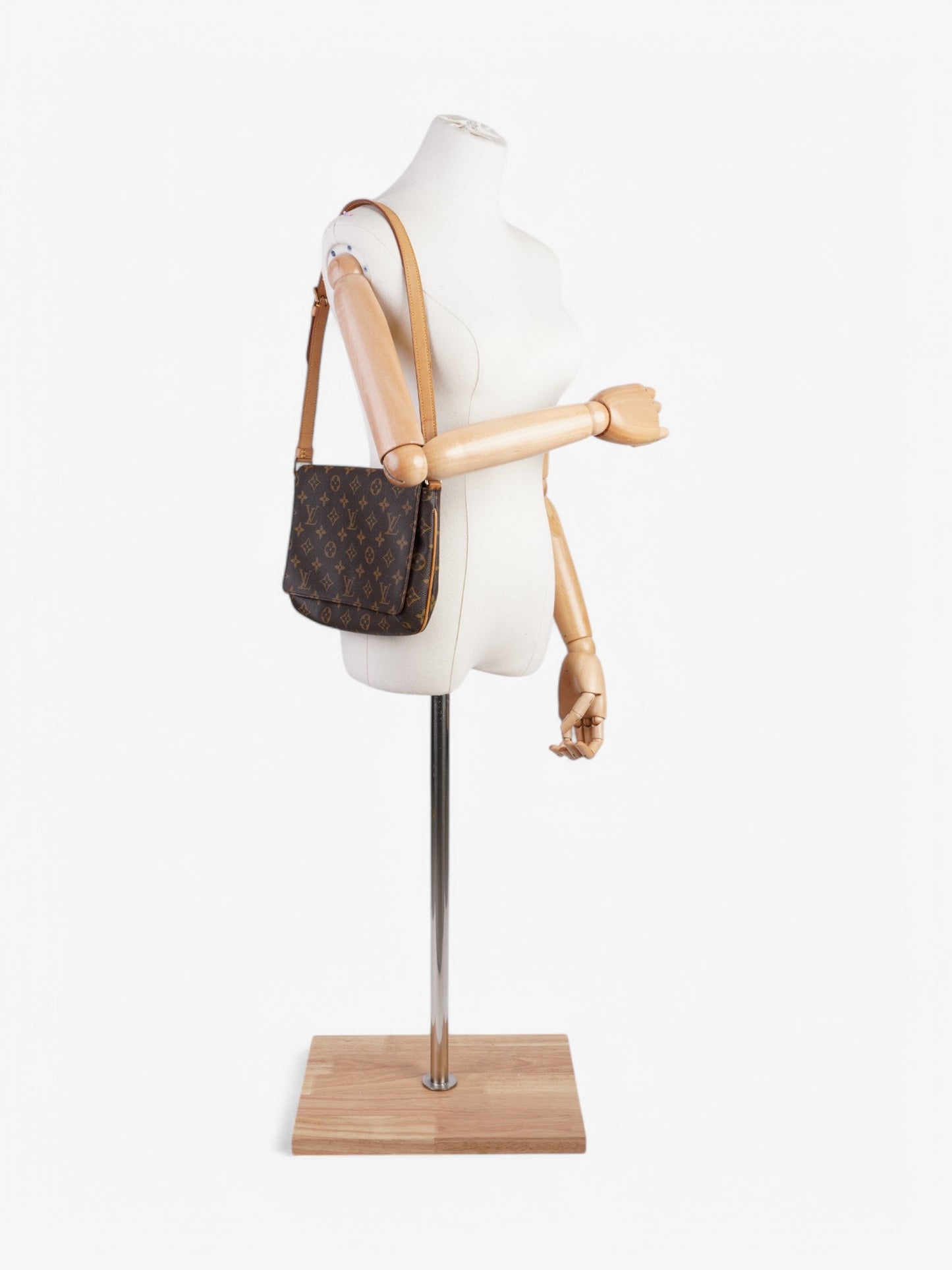 Louis Vuitton M tte Tango Monogram Coated Canvas