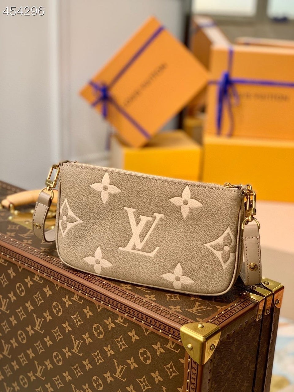 Top Quality Multi Pochette Accessoires Monogram Empreinte Tourterelle Beige/Cream For Women,  Shoulder And Crossbody Bags 9.8in/25cm Top Quality