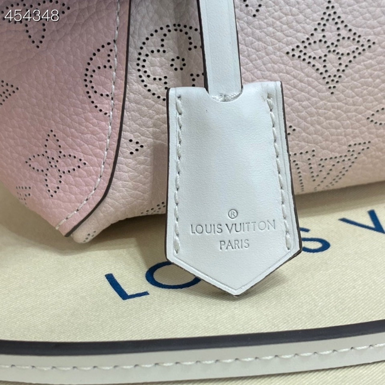 Top Quality Hina PM Bag 22cm Mahina Calfskin Leather Spring/Summer Collection M57858 GraTop Qualityent Pink