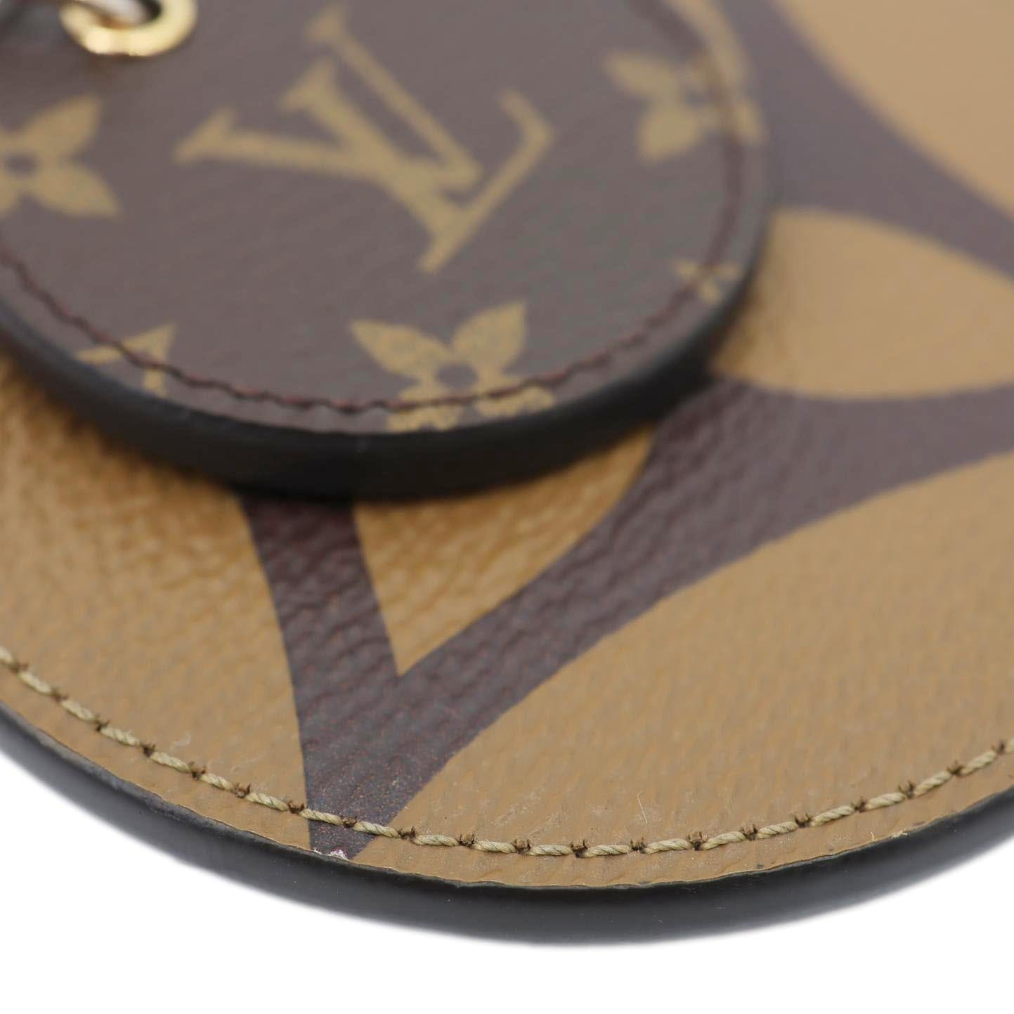 LOUIS VUITTON Reverse Monogram Canvas Round Charm Key Holder Brown