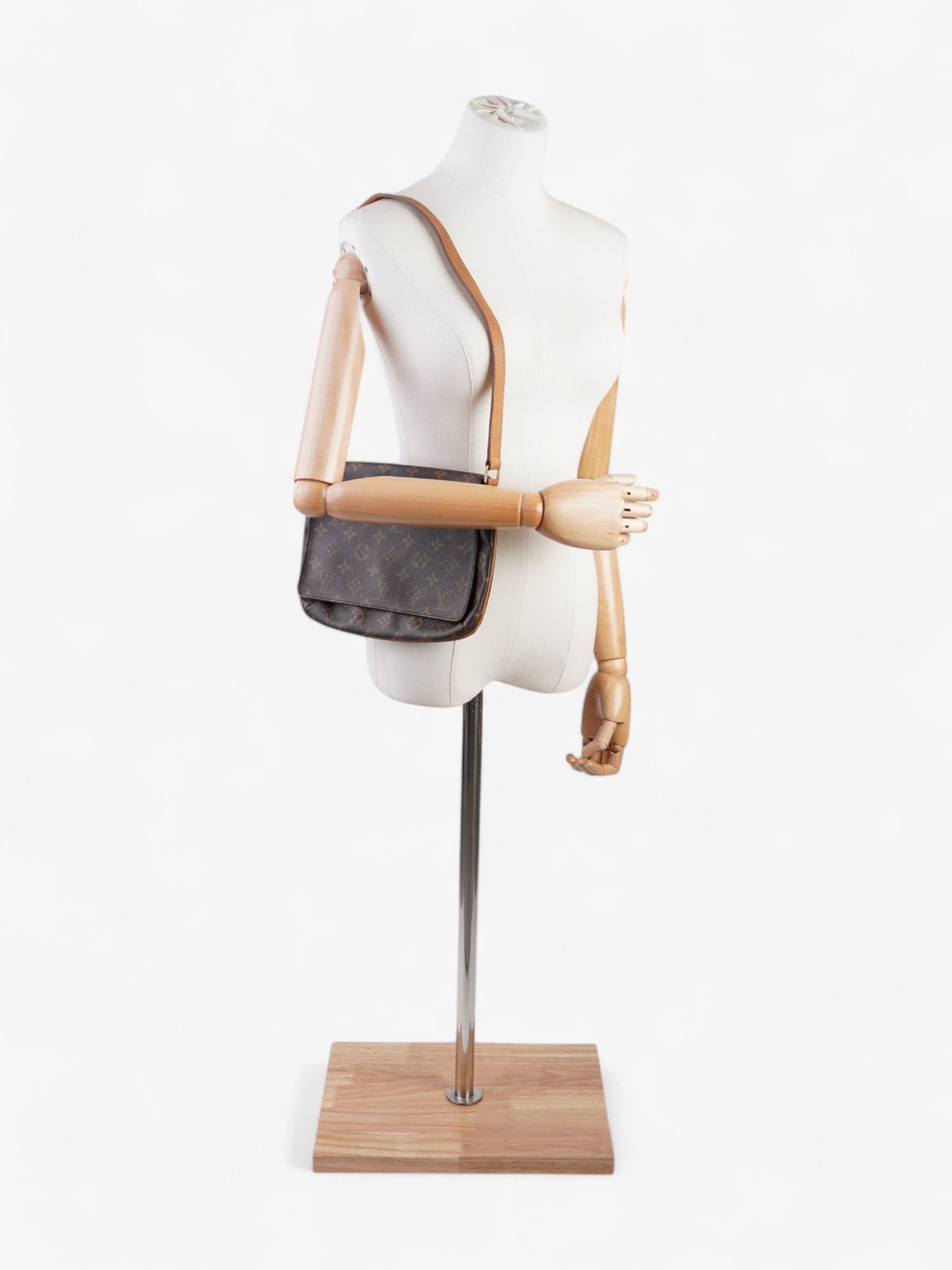 Louis Vuitton M tte Tango Monogram Coated Canvas