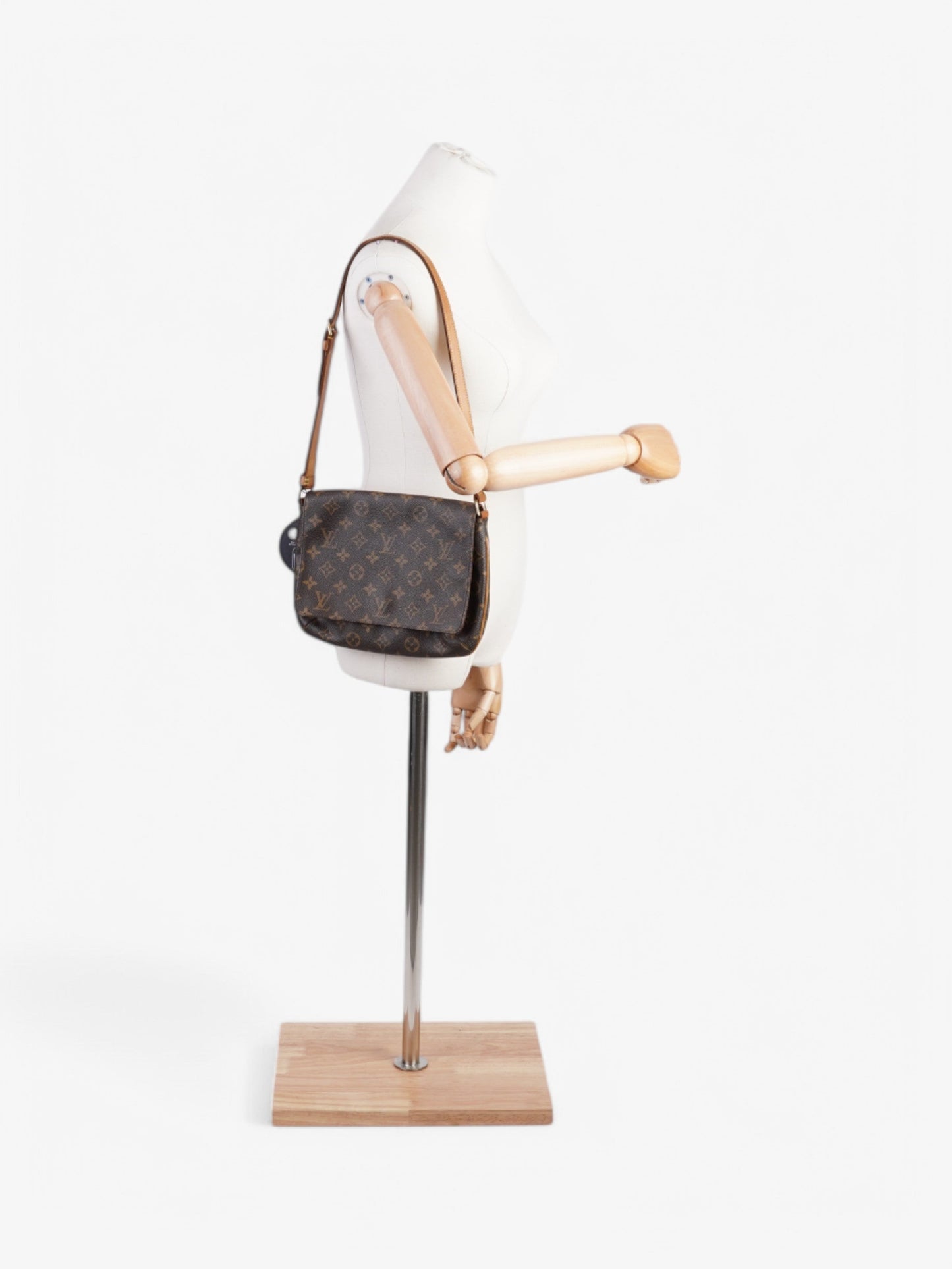 Louis Vuitton M tte Tango Monogram Coated Canvas