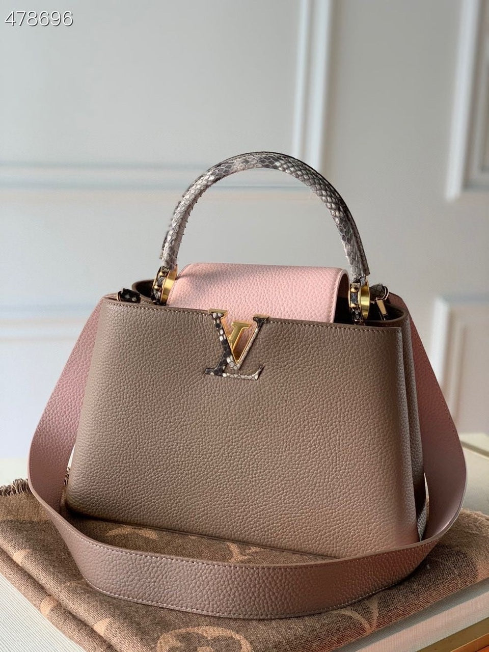 Top Quality Capucines BB Taurillon And Python Taupe Brown/Eau De Rose Pink For Women,  Shoulder And Crossbody Bags 10.4in/27cm Top Quality M57539