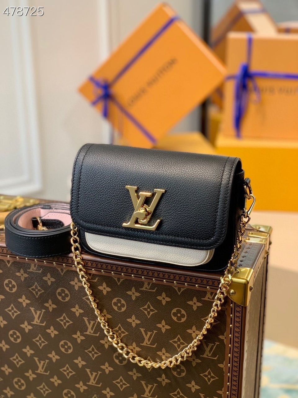 Top Quality Lockme Tender Black For Women,  Shoulder And Crossbody Bags 7.5in/19cm M58557