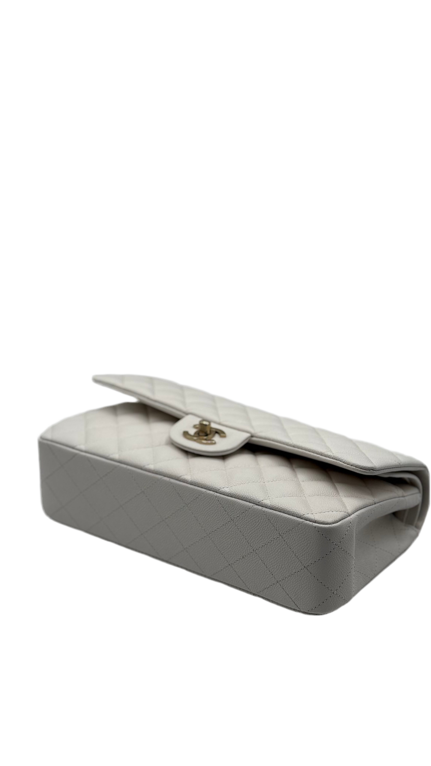Chanel - Sac Classique Timeless 25 Blanc